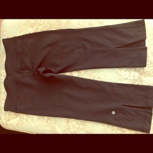 Lululemon Gather & crow crop slit back size 10